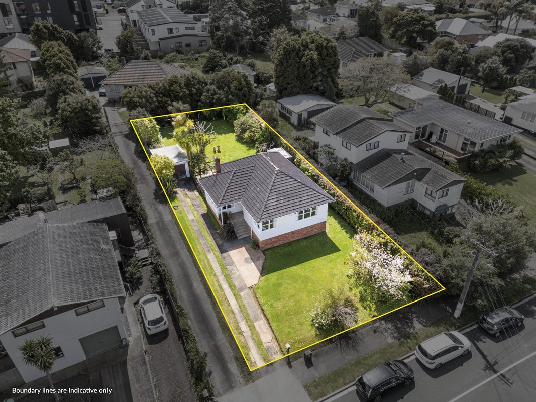 29 Weybridge Crescent, Glen Innes, Auckland City, Auckland - Carousel 2