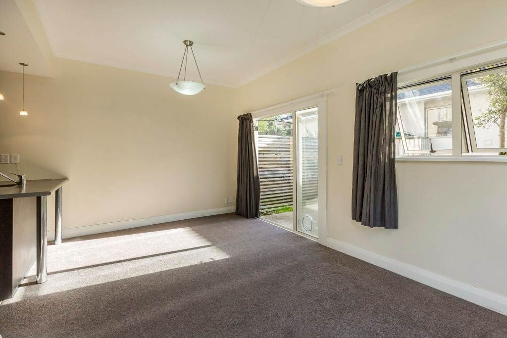 793 Beach Road, Browns Bay, Auckland - Carousel 2