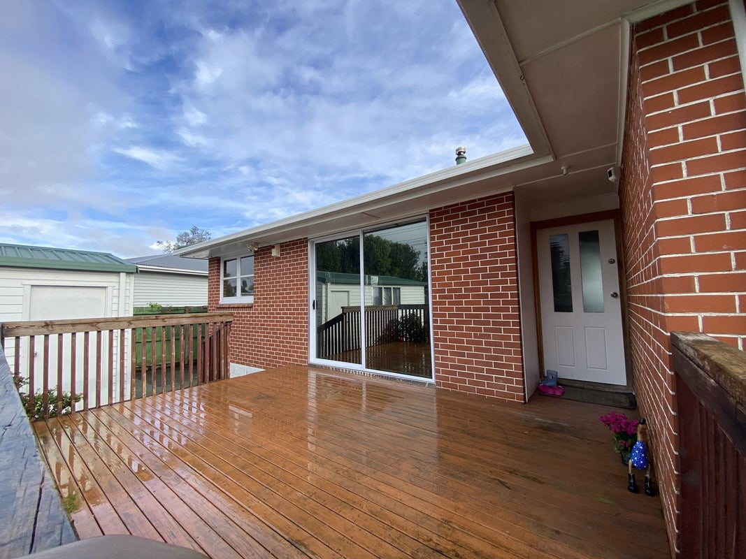103 Vodanovich Road, Te Atatu South, Auckland - Carousel 2