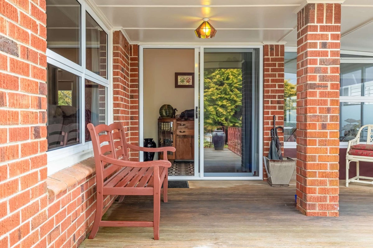11 Jervis Street, Hillcrest, Rotorua - Carousel 2