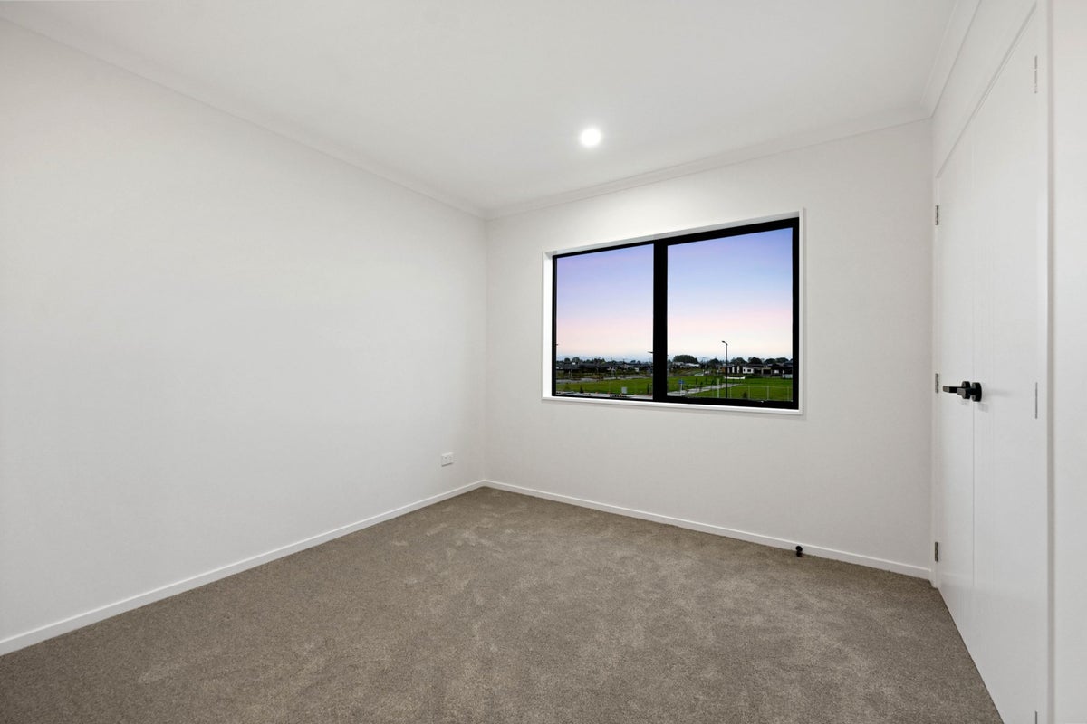 32 Halley Drive, Chartwell, Hamilton - Carousel 15