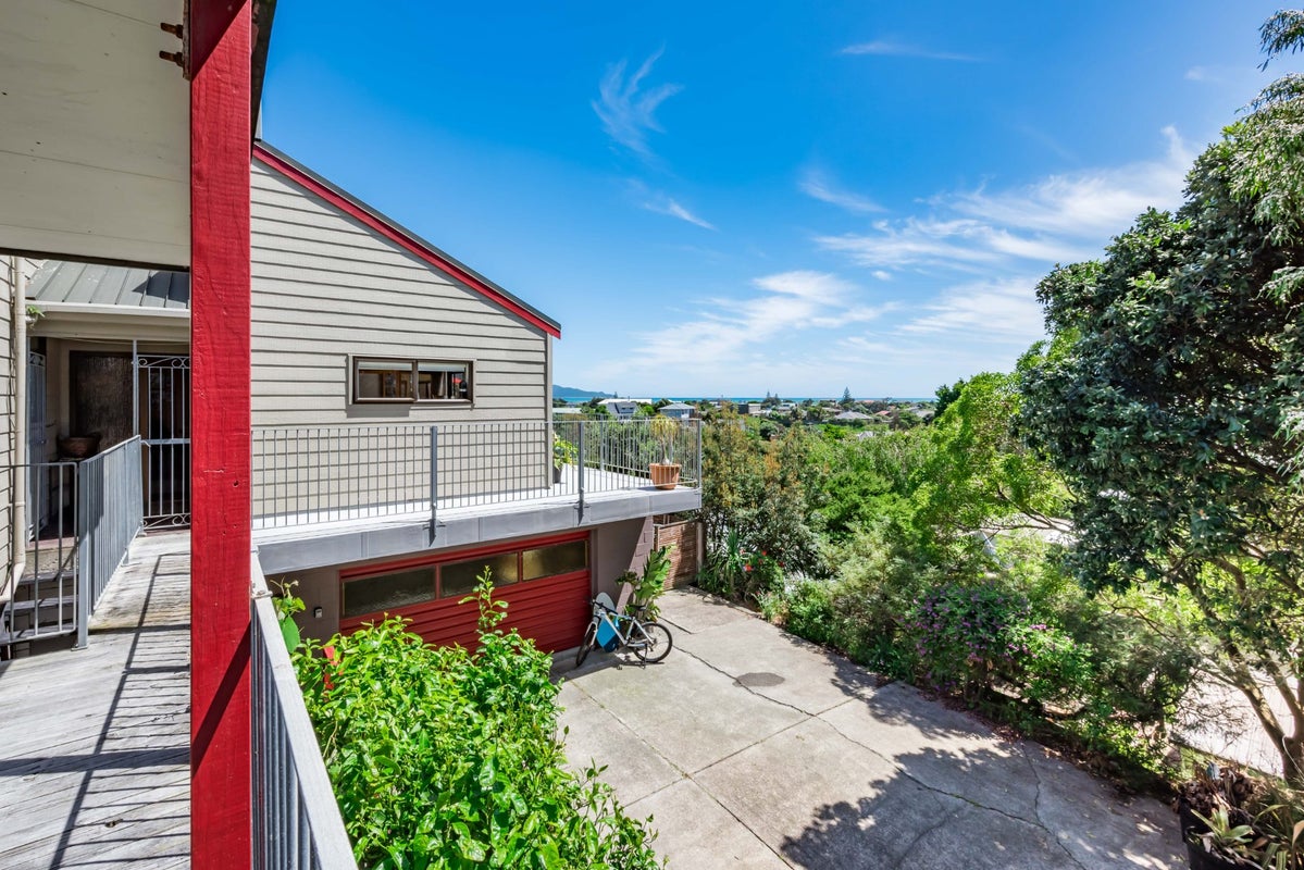 40 Hicks Crescent, Waikanae Beach, Waikanae - Carousel 50