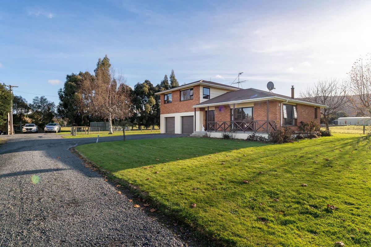471 Riccarton Road West, North Taieri, Mosgiel - Carousel 1