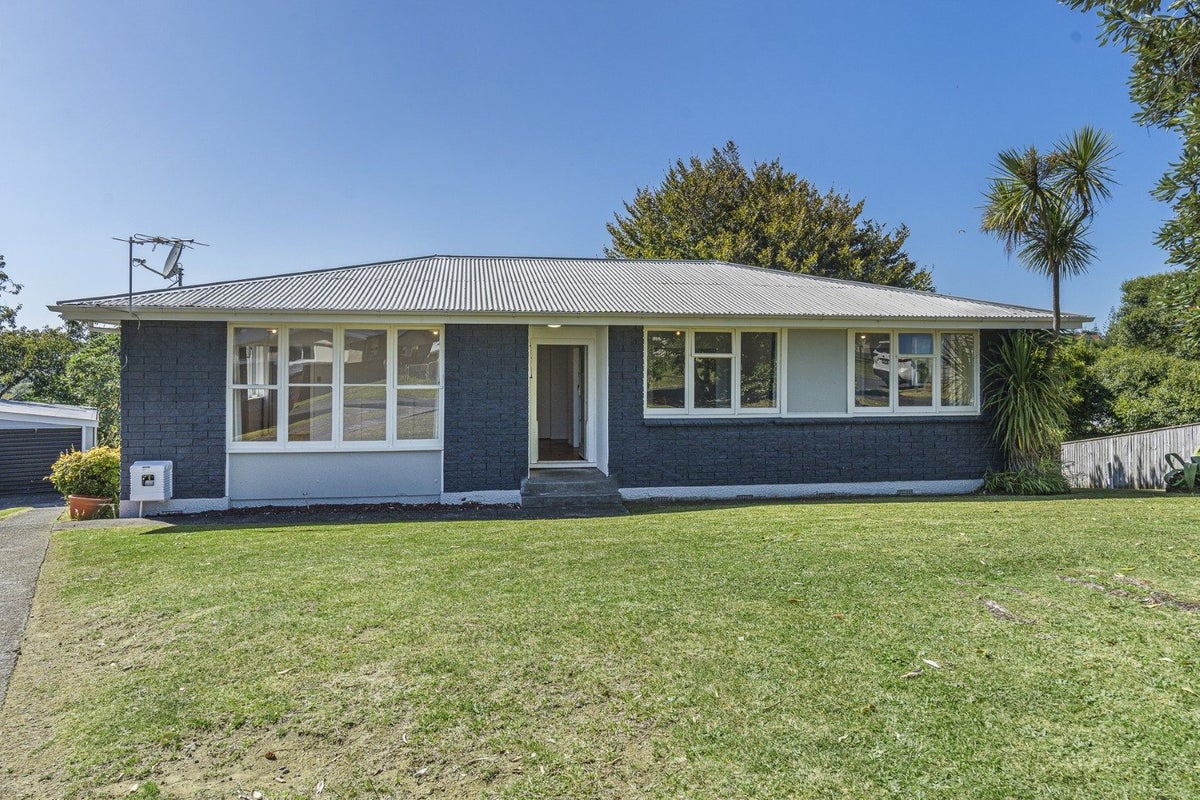 80 Wrantage Street, Westown, New Plymouth - Carousel 2