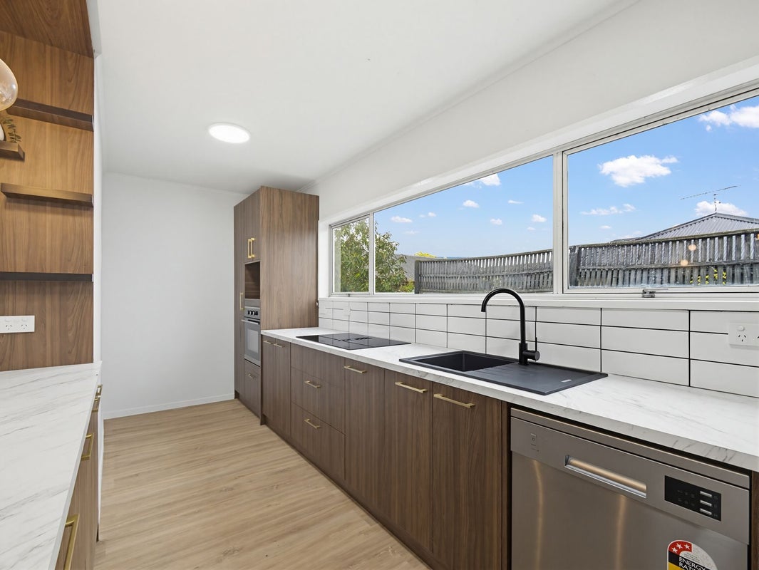 134 Chalmers Avenue, Hampstead, Ashburton - Carousel 2