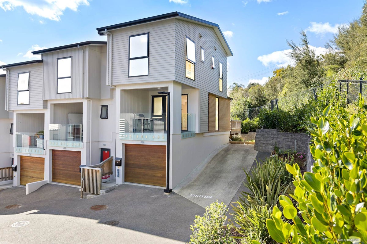 3 Kanona Way, Albany Heights, Auckland - Carousel 1