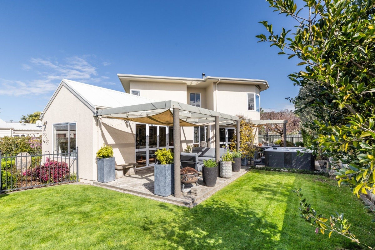 158 Auckland Road, Greenmeadows, Napier, Hawke's Bay - Carousel 1