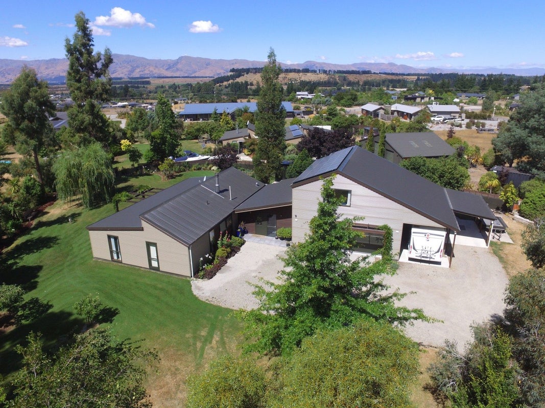 6 Ewing Place, Albert Town, Wanaka - Carousel 1