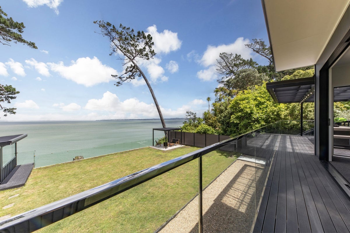 225B Victory Road, Laingholm, Auckland - Carousel 2