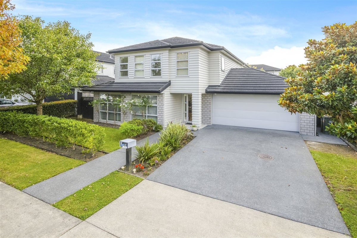 48 Pickaberry Avenue, Karaka, Papakura - Carousel 1
