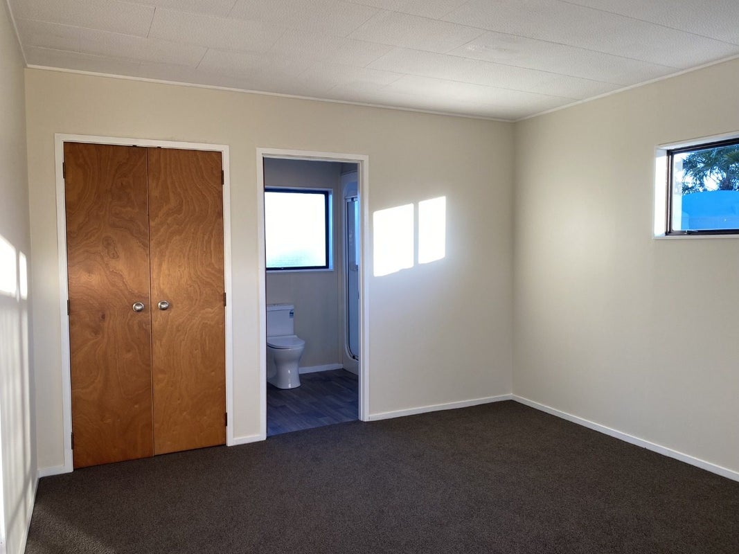 15 Awatoto Road, Meeanee, Napier - Carousel 20