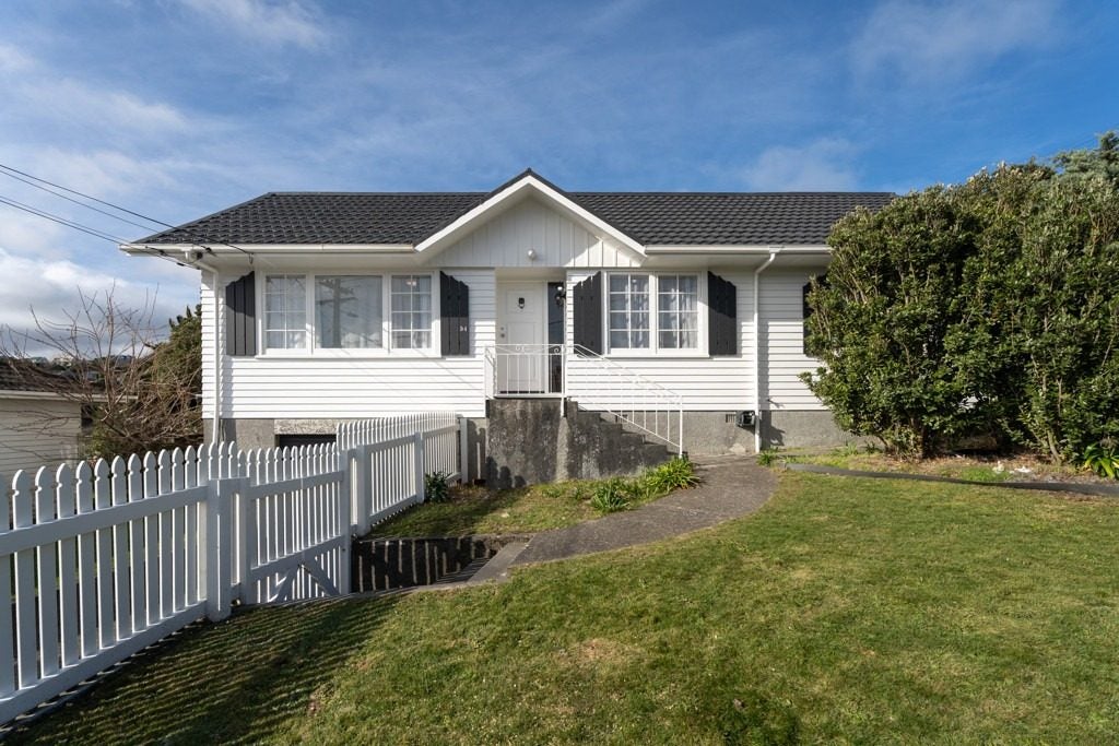 54 Mark Avenue, Paparangi, Wellington - Carousel 2