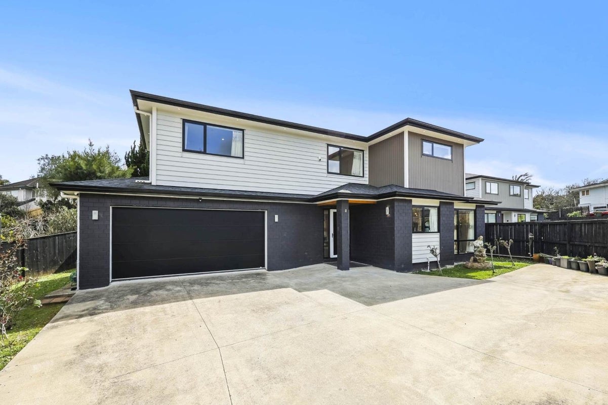 21B Wells Road, Bucklands Beach, Auckland - Carousel 1