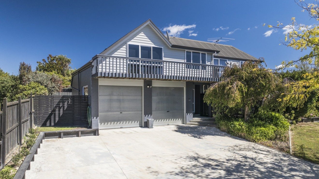 19 Turners Road, Waikawa, Picton - Carousel 1