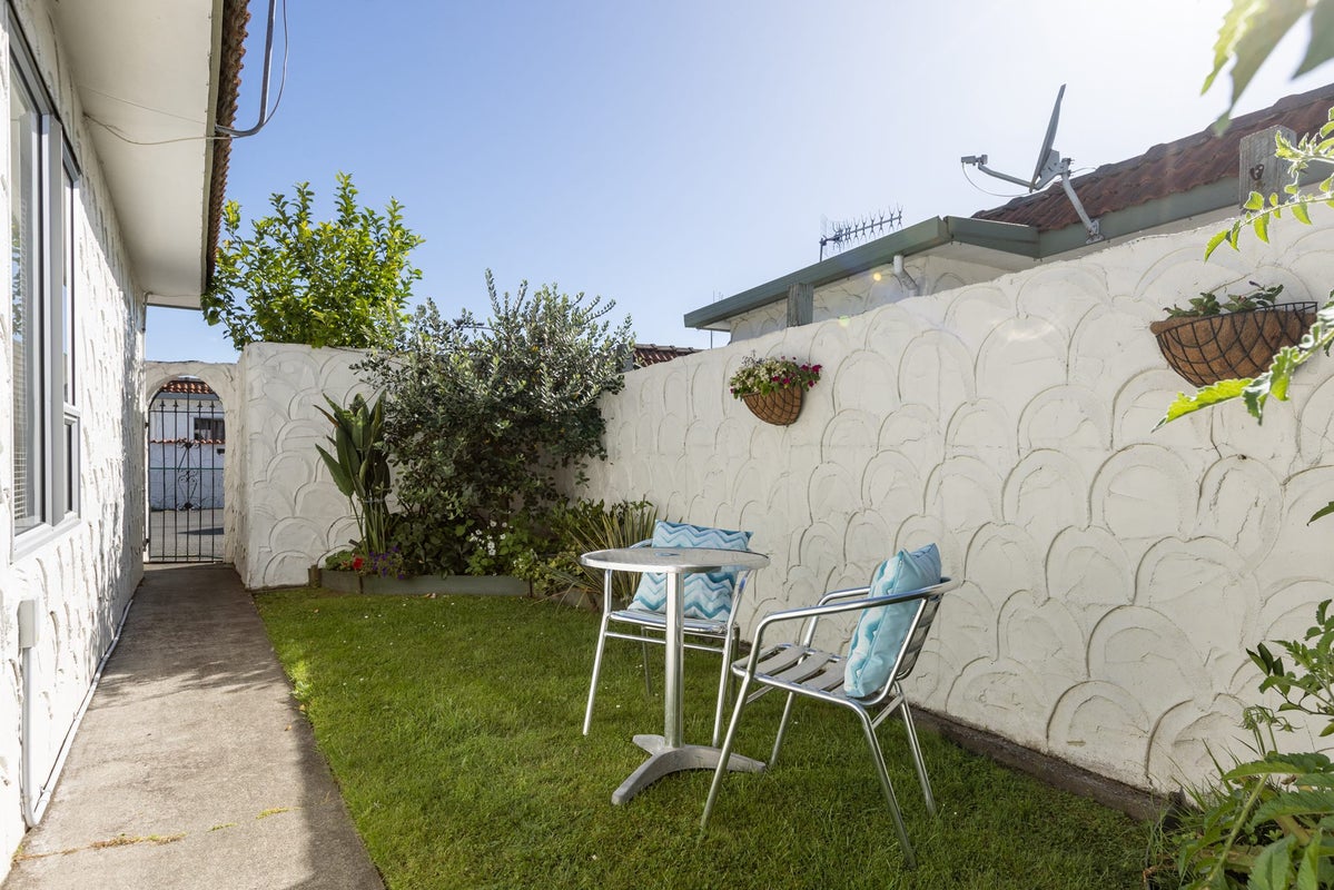 9/283 Taradale Road, Pirimai, Napier - Carousel 2