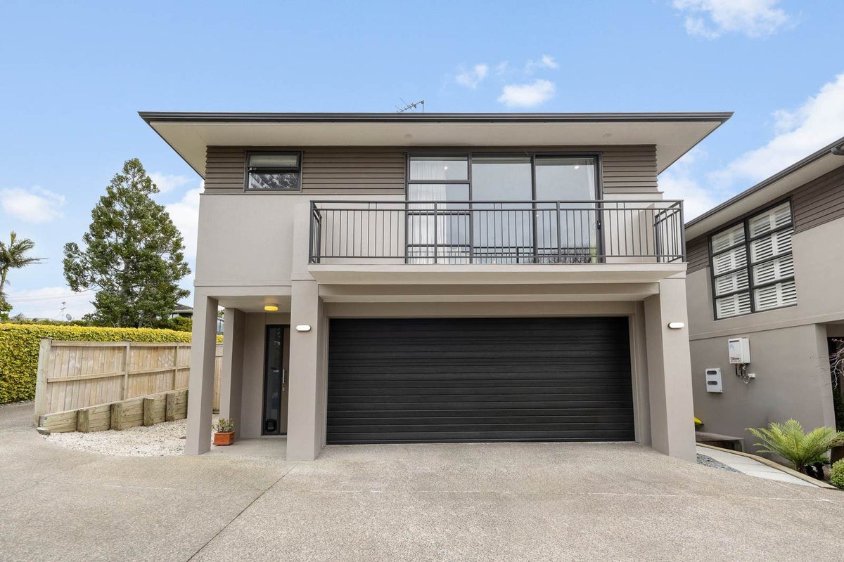 74A Ireland Road, Mount Wellington, Auckland - Carousel 1