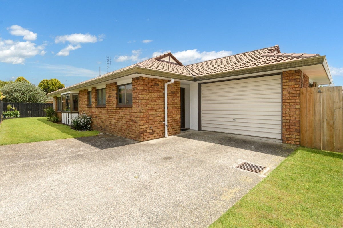 4B Norton Road, Otumoetai, Tauranga - Carousel 1