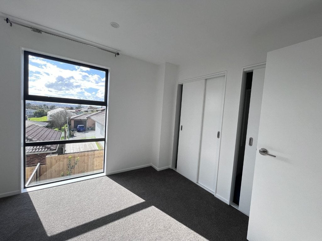 9 Raupeti Lane, Henderson, Auckland - Carousel 8