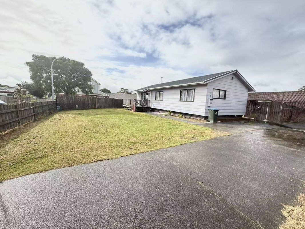 22 Yee Place, Mount Wellington, Auckland - Carousel 2