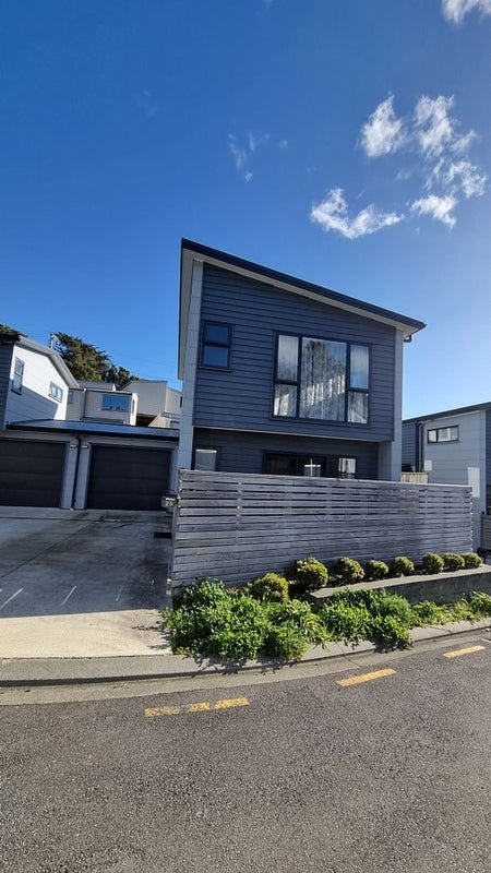 25 Brindle Way, Newlands, Wellington - Carousel 1
