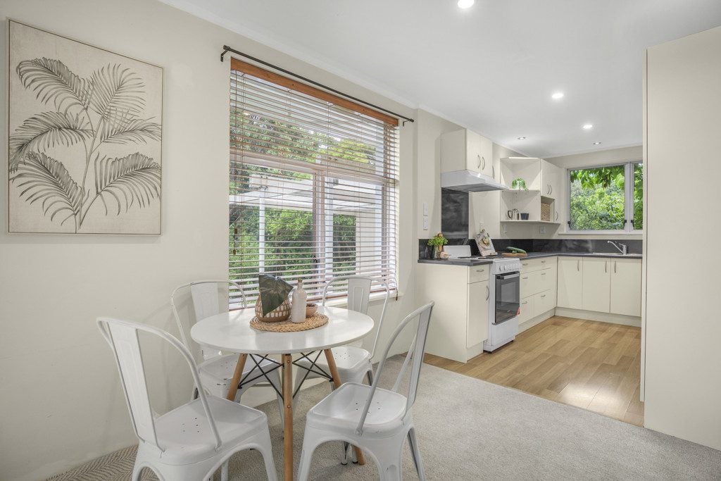 17C LAUREL Grove, Maungaraki, LOWER HUTT - Carousel 2
