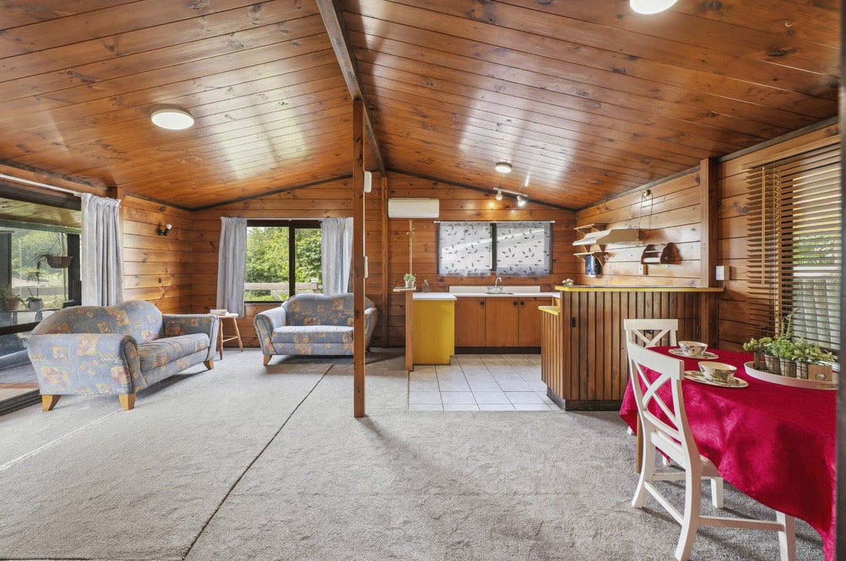 5 Beryl Place, Pukehangi, Rotorua - Carousel 1