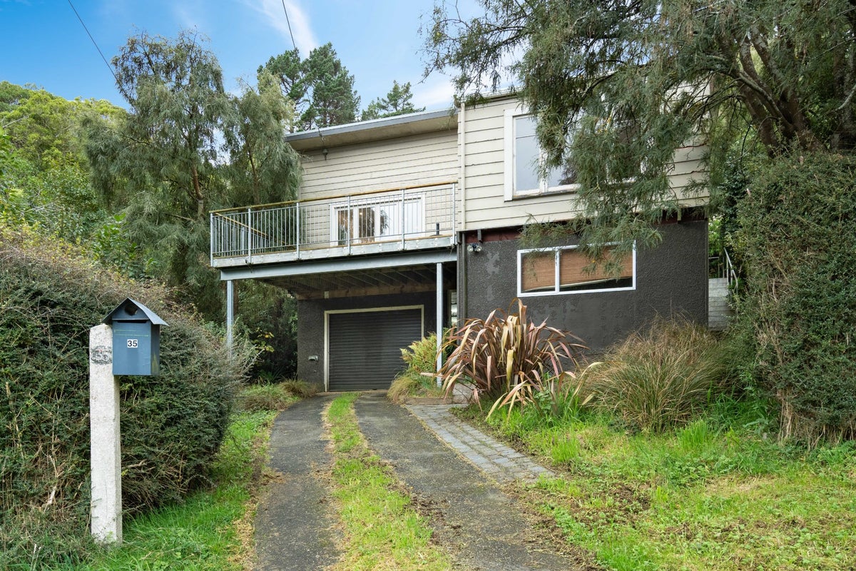 35 Wharfdale Street, Macandrew Bay, Dunedin - Carousel 22