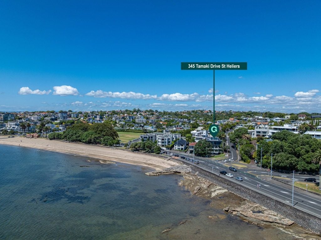 2/345 Tamaki Drive, St Heliers, Auckland - Carousel 1