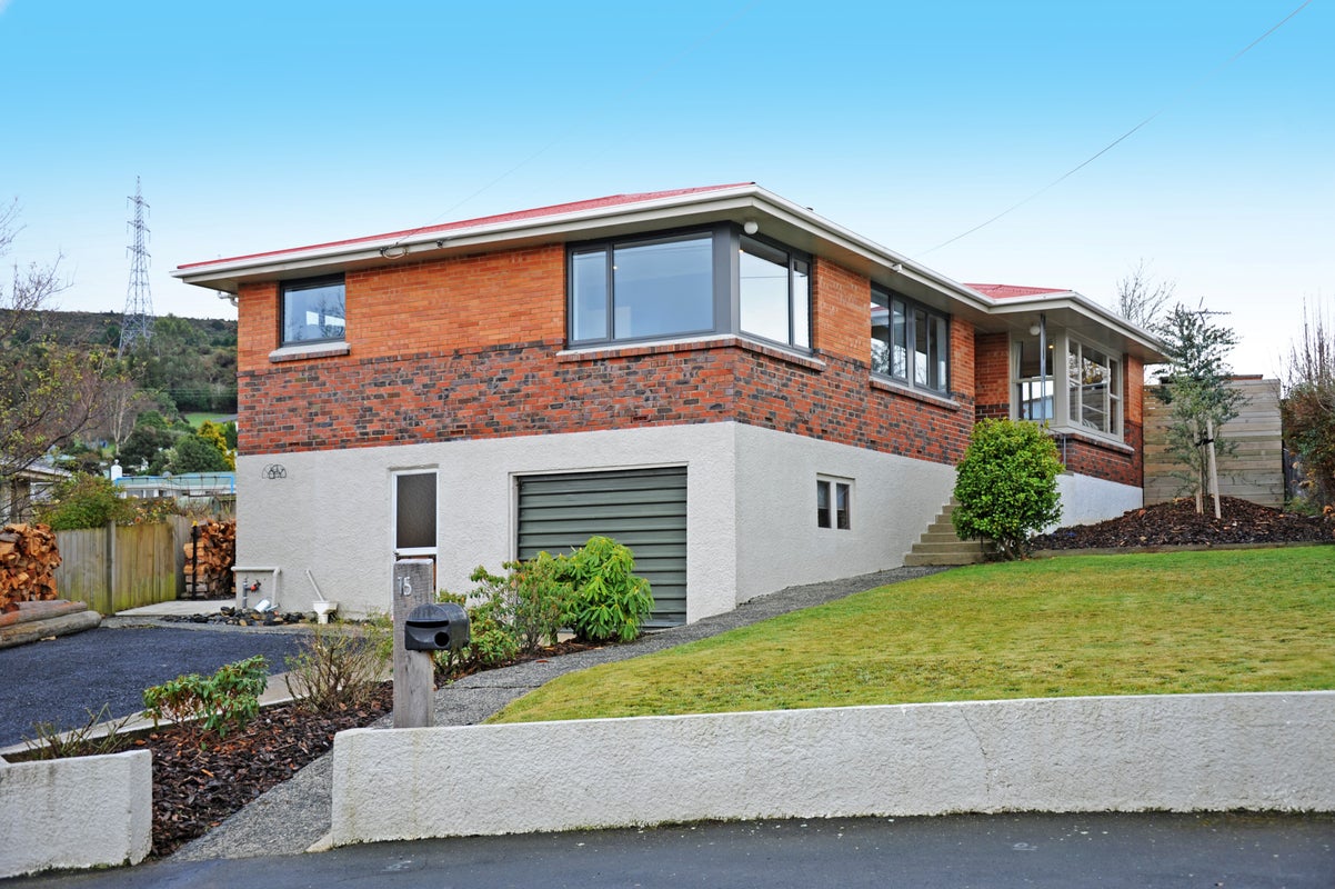 15 Salmond Street, Halfway Bush, Dunedin - Carousel 1