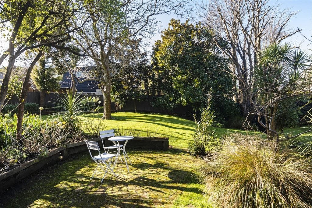132 Bishop Street, St Albans, Christchurch - Carousel 2