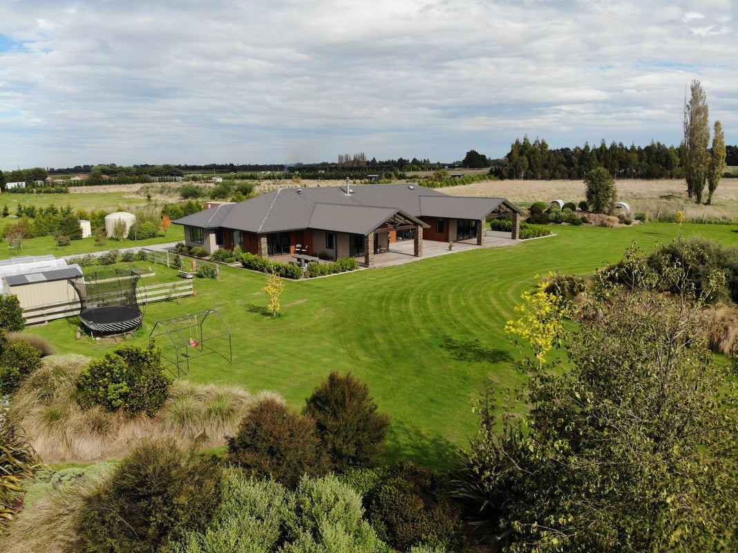 354 Maddisons Road, Christchurch - Carousel 1