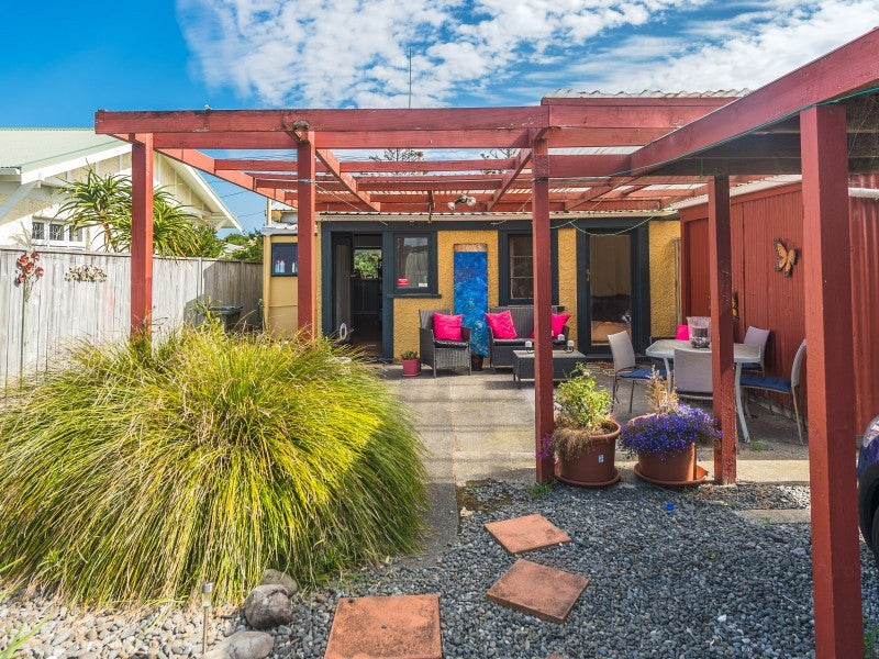 4 Seafront Road, Castlecliff, Whanganui - Carousel 1