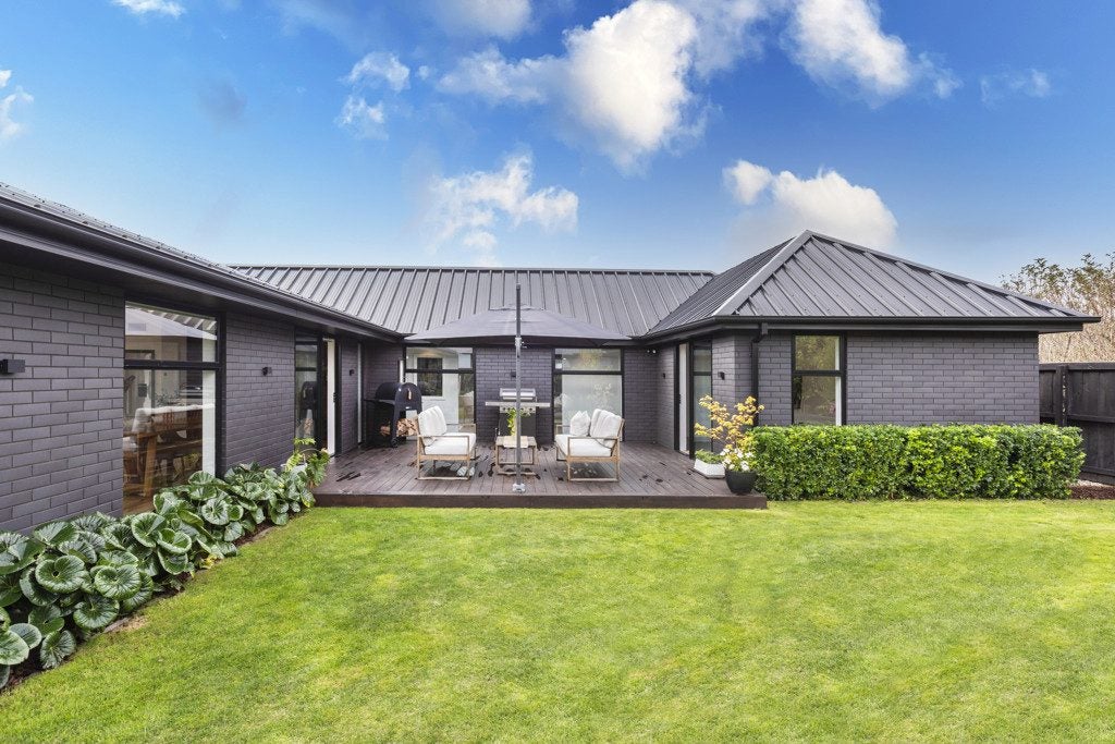 7 Winning Post Place, Halswell, Christchurch - Carousel 36