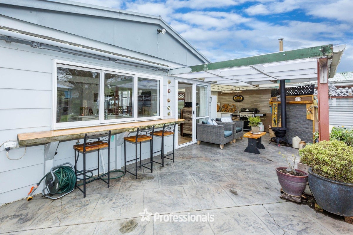 18 Moonshine Road, Trentham, Upper Hutt - Carousel 2