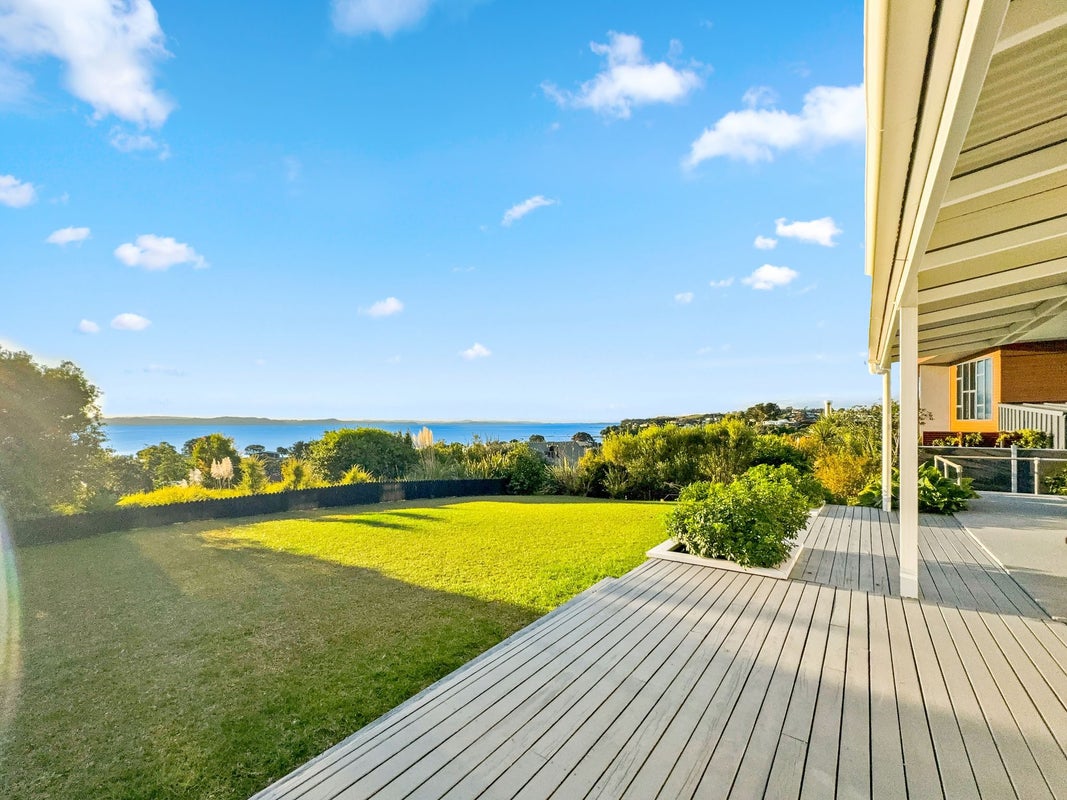 6 Beach Road, Manly, Whangaparaoa - Carousel 2