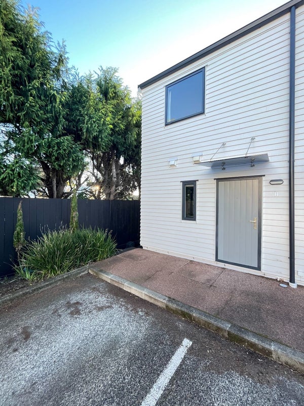 11/955 Mount Eden Road, Three Kings, Auckland - Carousel 1
