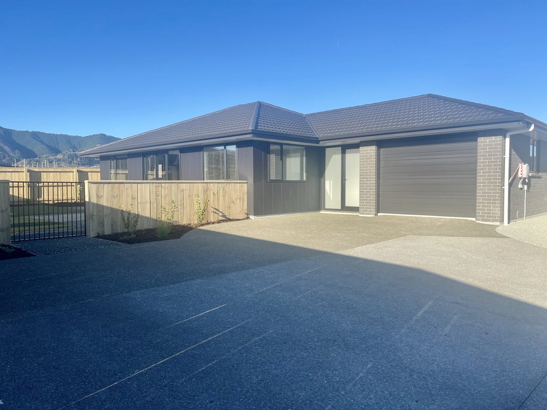 25 Lampton Street, Appleby, Richmond - Carousel 1