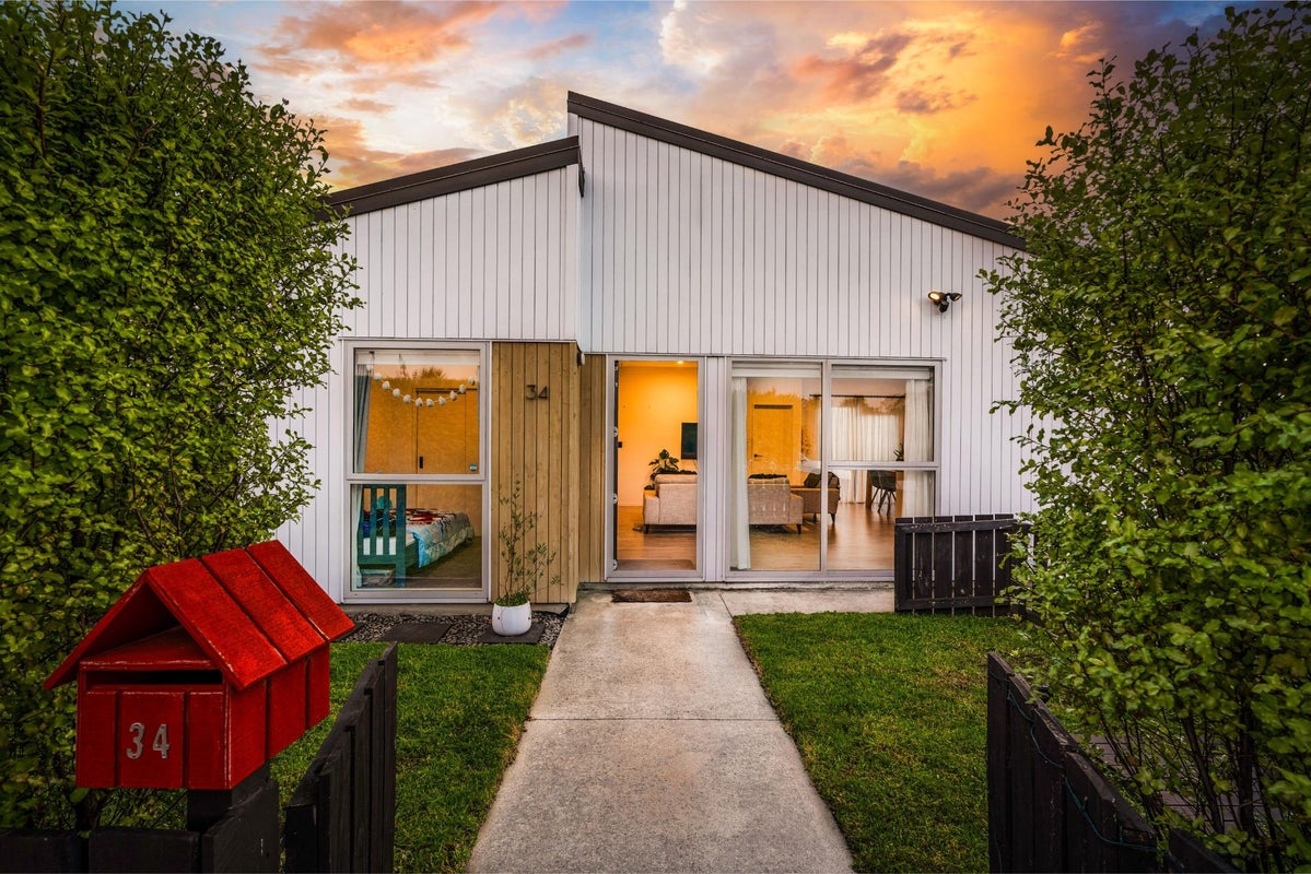 34 Berba Lane, Westgate, Auckland - Carousel 1