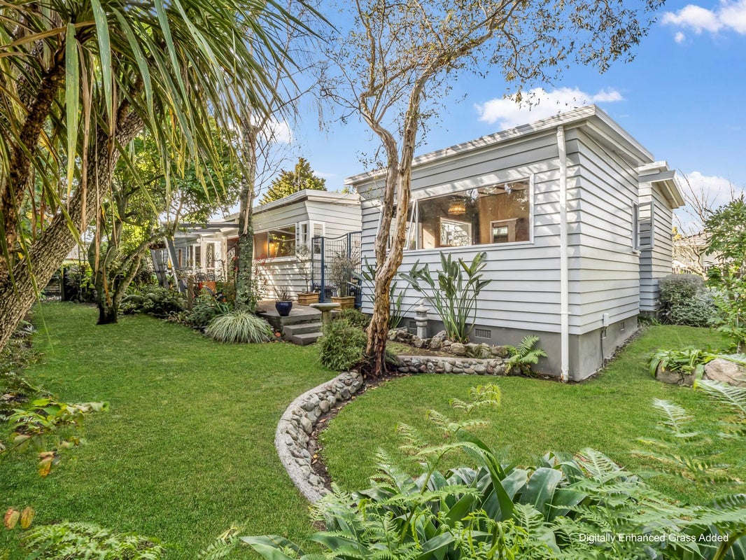 105A Pahiatua Street, Hokowhitu, Palmerston North - Carousel 1