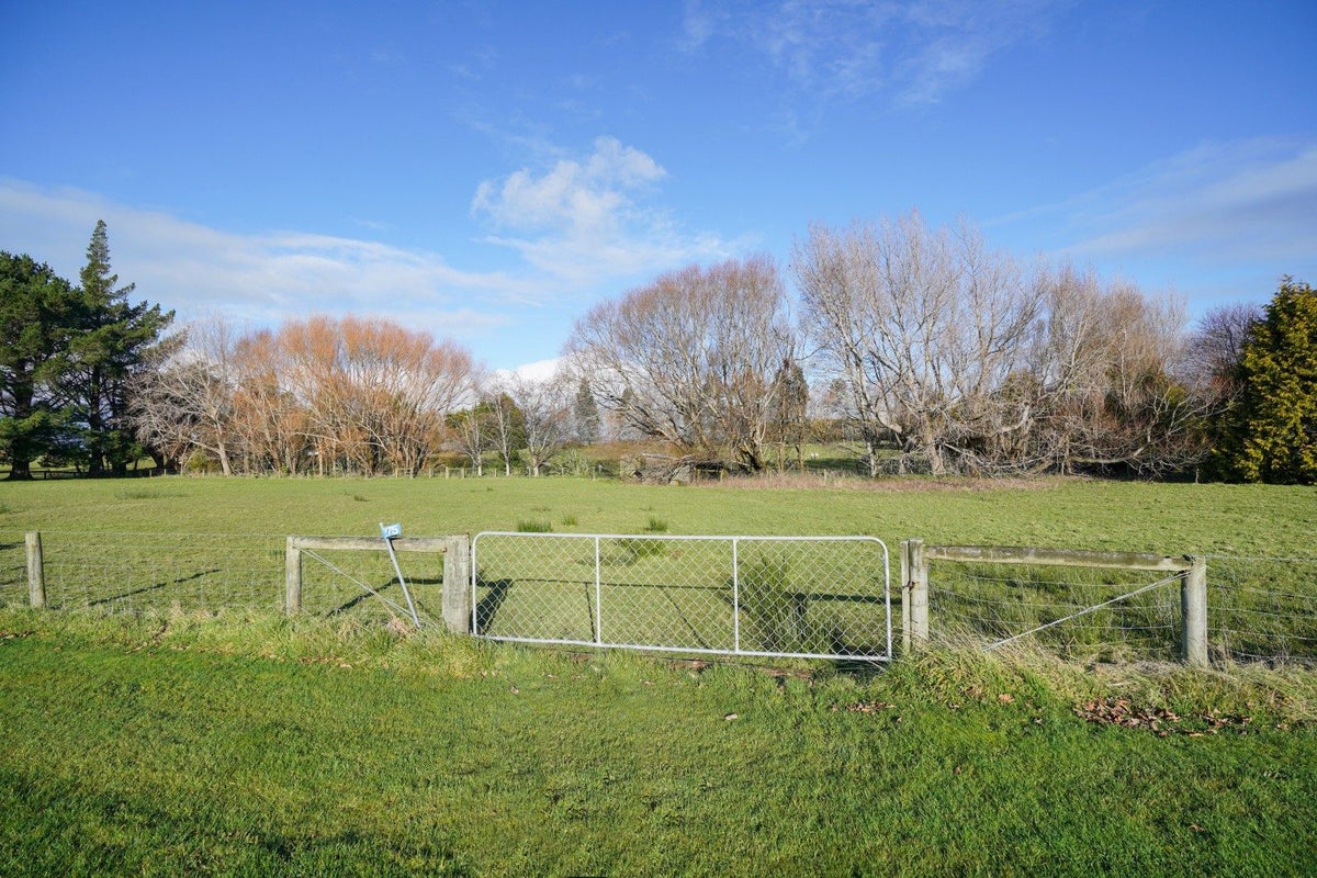 275 Drysdale Road, Myross Bush - Carousel 2