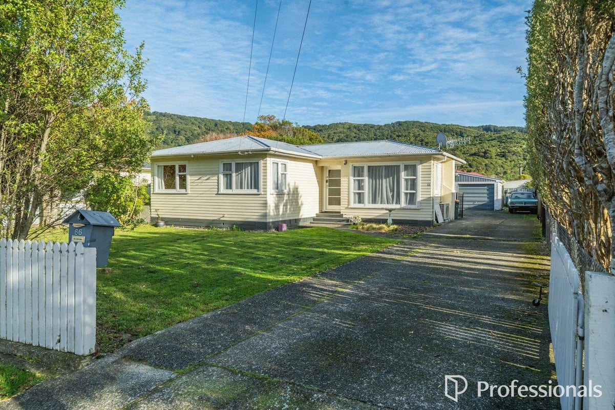 66 Peel Place, Wainuiomata, Lower Hutt - Carousel 2