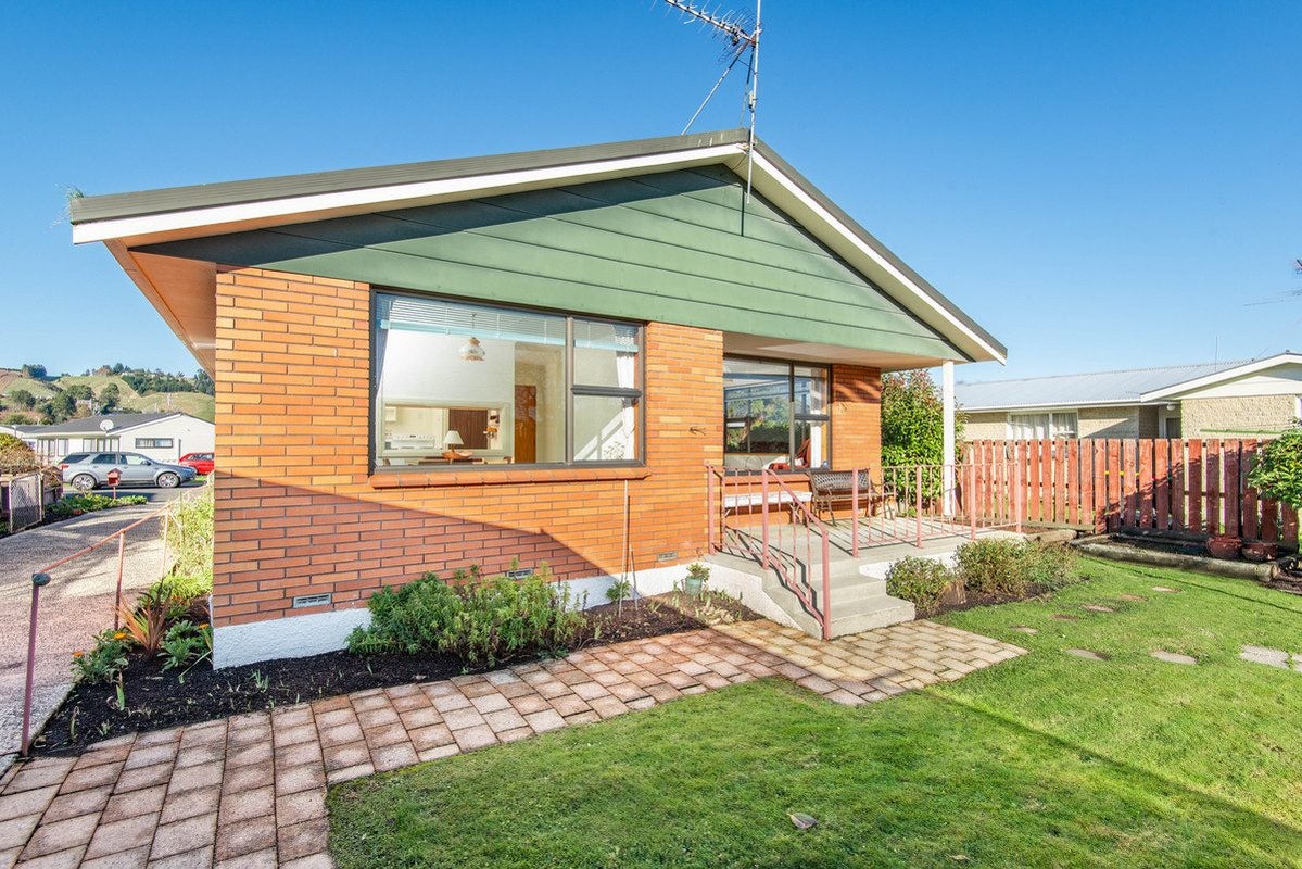 31 Elmwood Drive, Mosgiel, Mosgiel - Carousel 14
