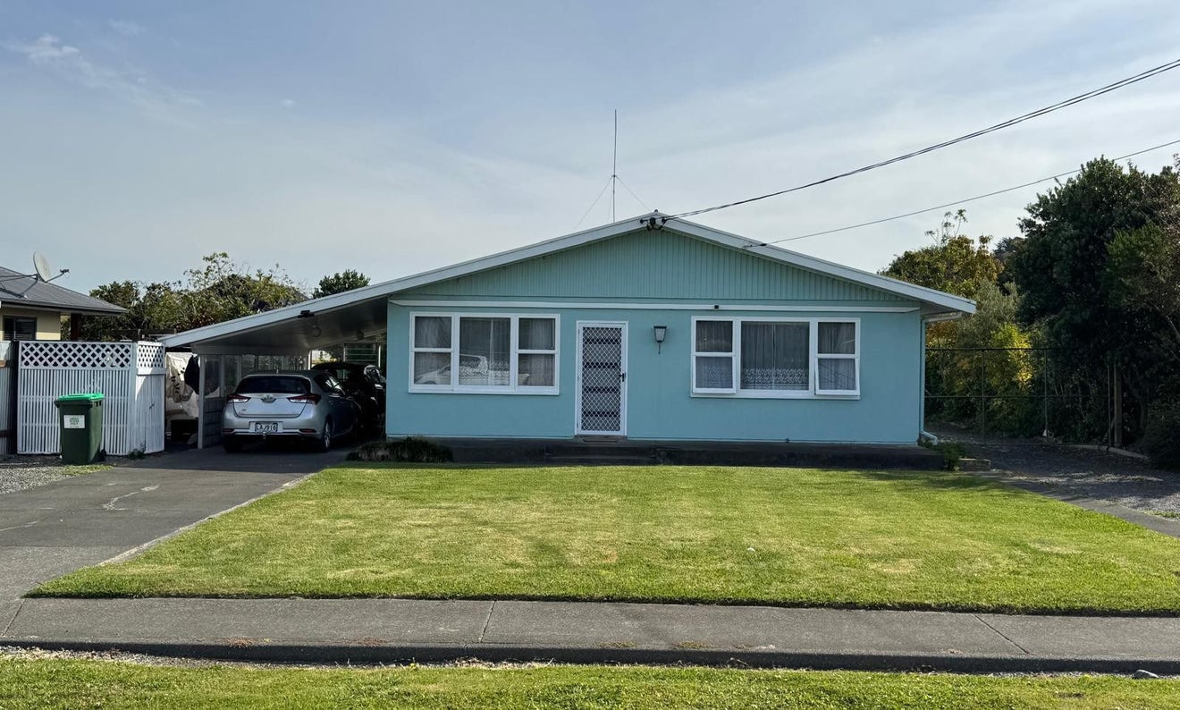 7 Grey Street, Bay View, Napier - Carousel 1