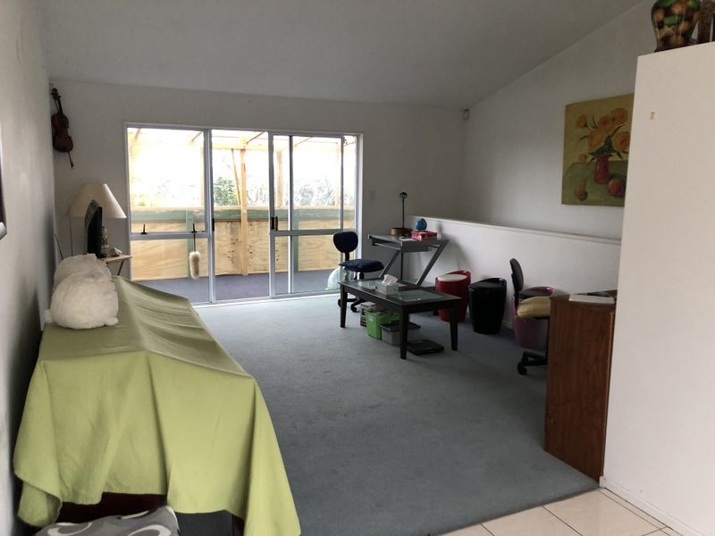 73A Target Road, Totara Vale, Auckland - Carousel 1