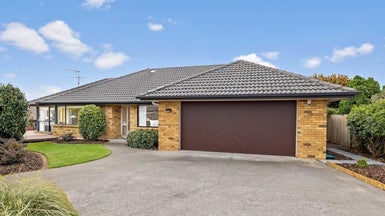 61 Kilimanjaro Drive, Northpark, Auckland - Carousel 1
