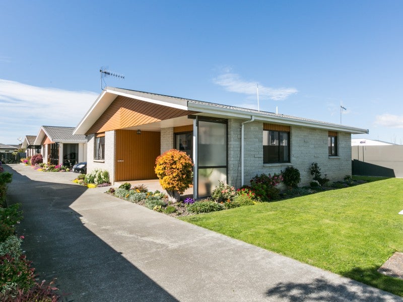 1/4 Lee Road, Taradale, Napier - Carousel 15