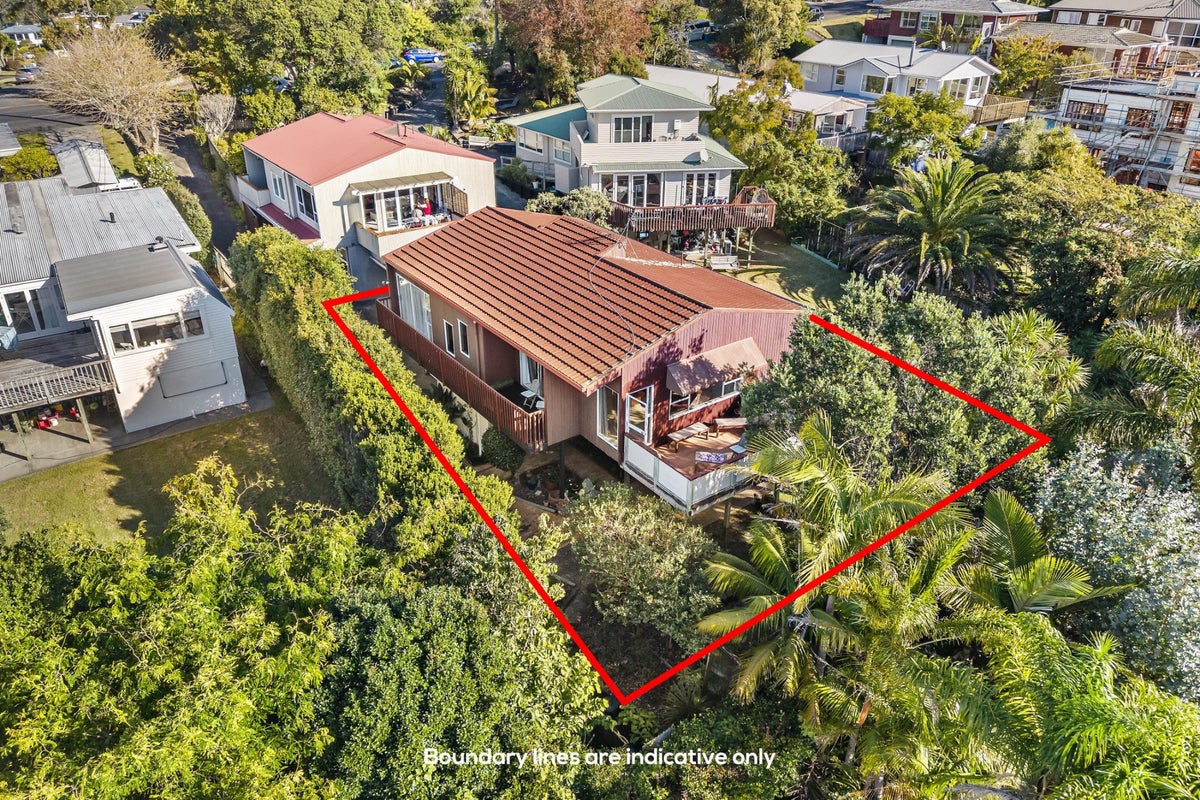 2/65 Knights Road, Rothesay Bay, Auckland - Carousel 1