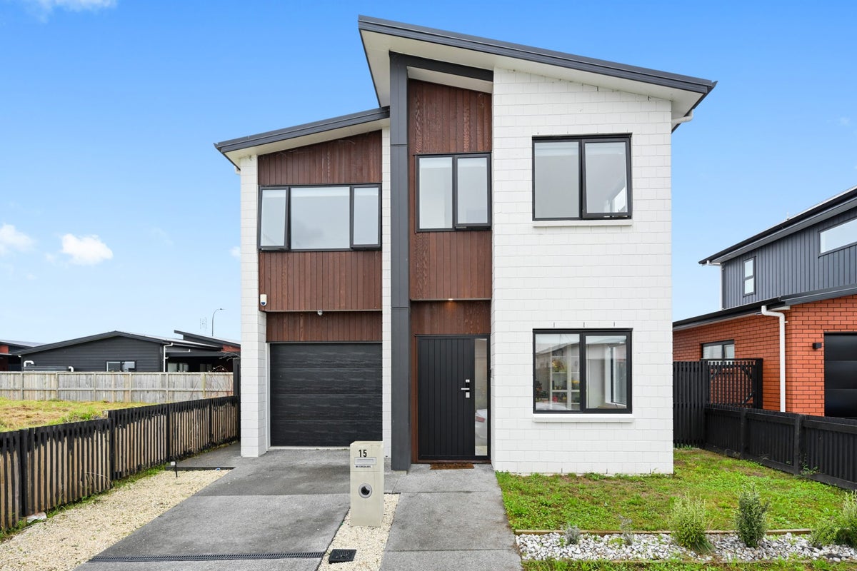 15 Ogilvie Avenue, Chartwell, Hamilton - Carousel 2