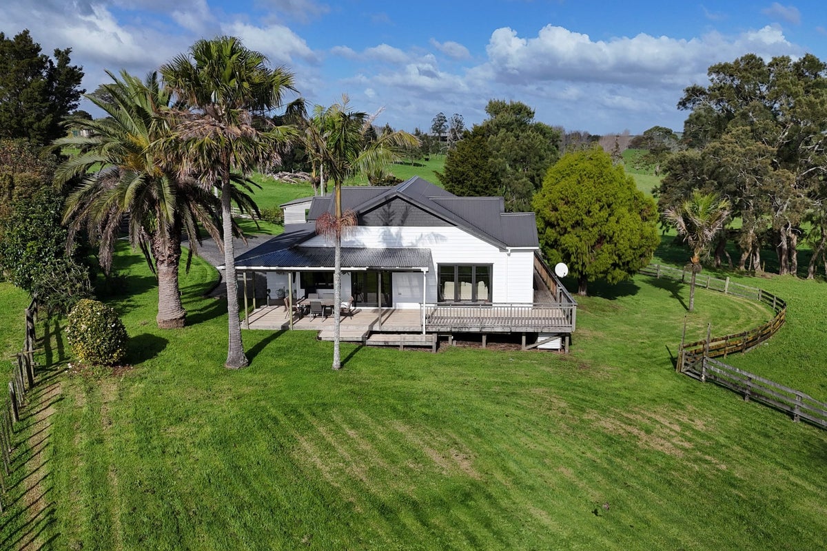 14 Te Arai Point Road, Te Arai, Wellsford - Carousel 2