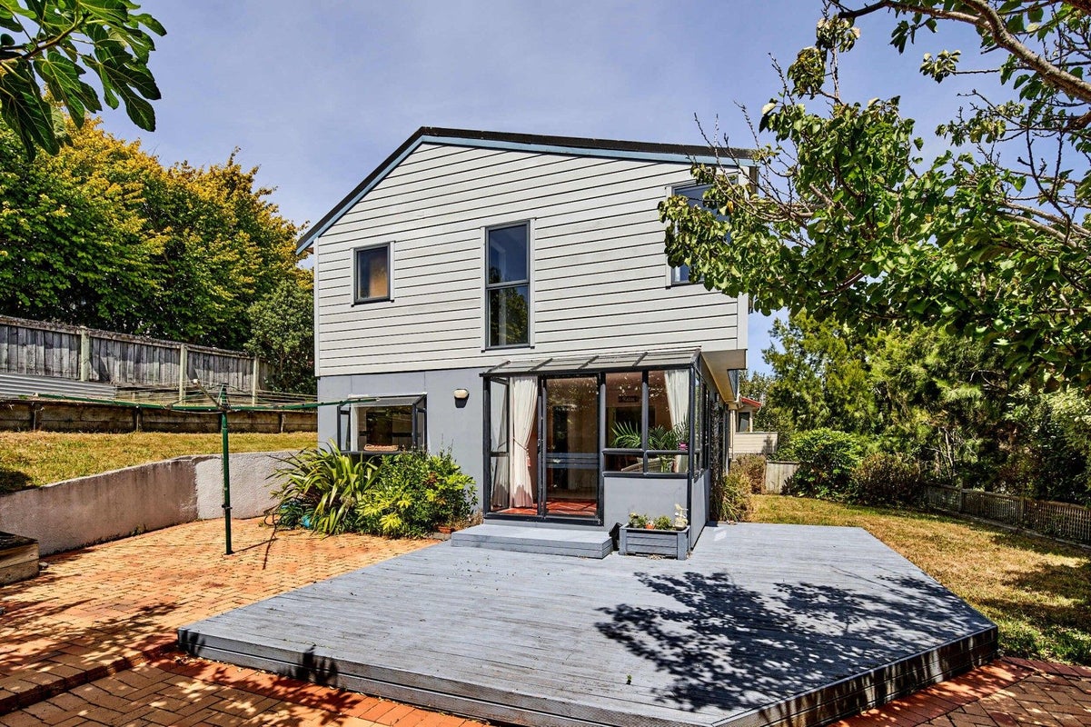 30 SAILMAKER CL, WHITBY, PORIRUA - Carousel 2